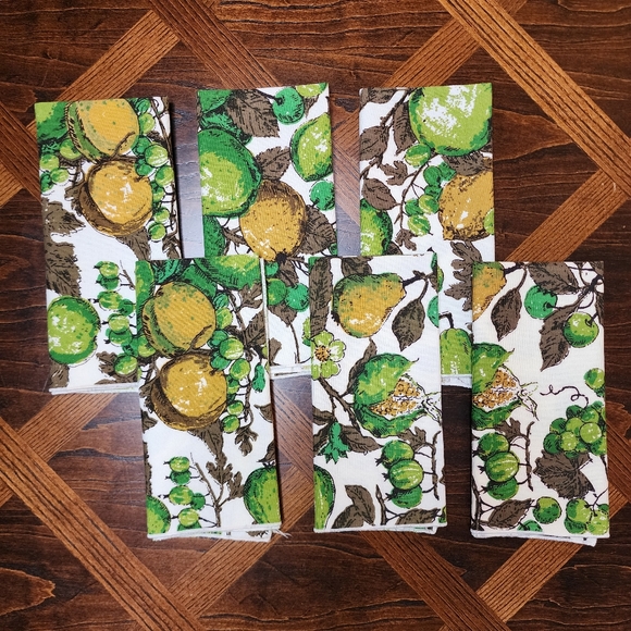 Set of 6 Vintage 70's Avocado Napkins - Picture 1 of 9